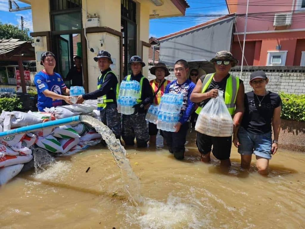 ทอ.ส่งกำลังใจและความช่วยเหลืออย่างต่อเนื่อง