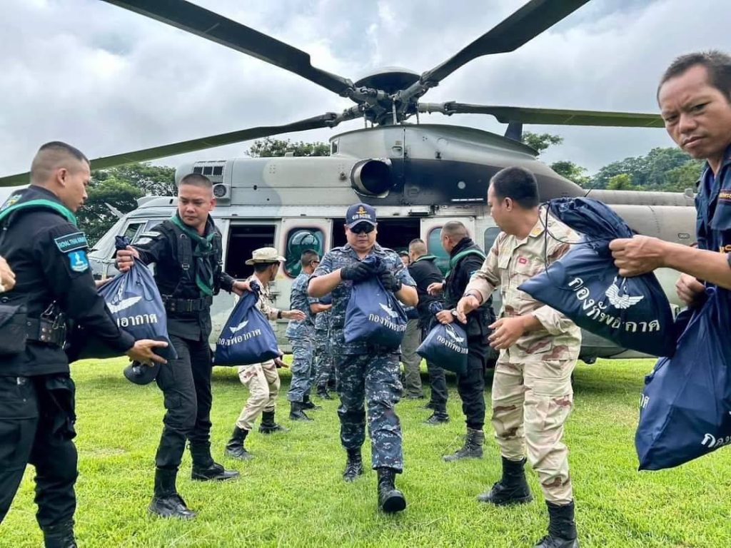 ทัพฟ้าเมตตา ช่วยเหลือผู้ประสบภัยน้ำท่วมเชียงราย