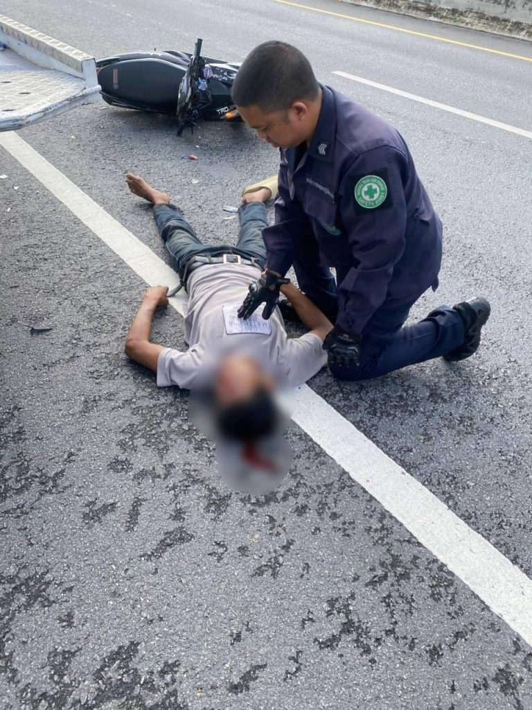 พ.อ.อ.กองทัพ สวมวิญญาณฮีโร่ ช่วยชีวิตคนเจ็บหัวใจวาย