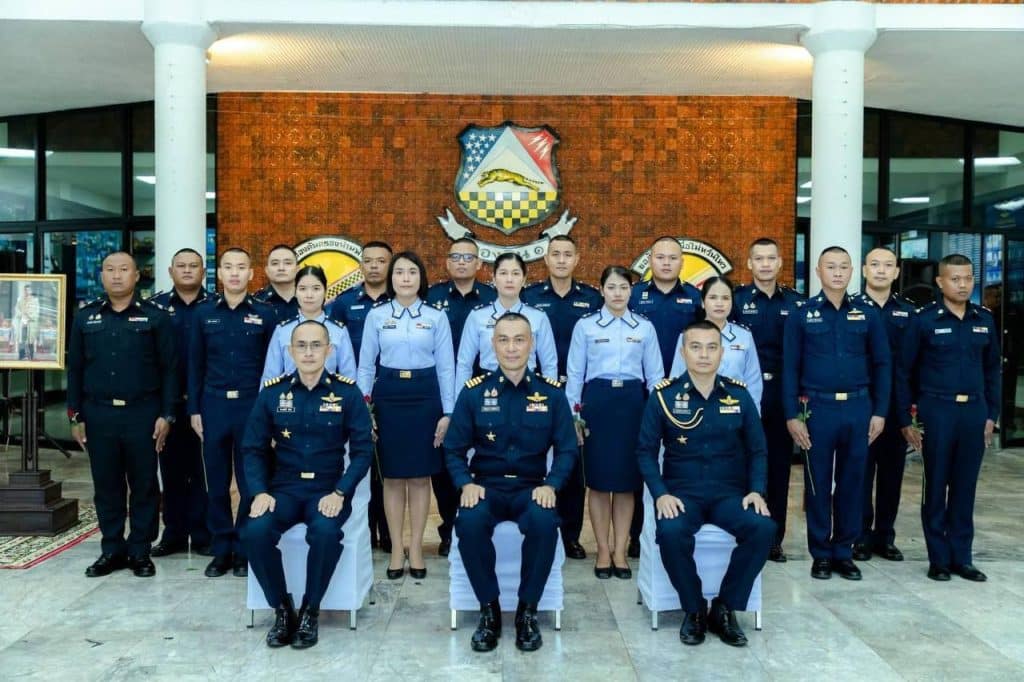 กองบิน ๑ จัดพิธีประดับเครื่องหมายยศ สดุดีความสำเร็จของกำลังพล