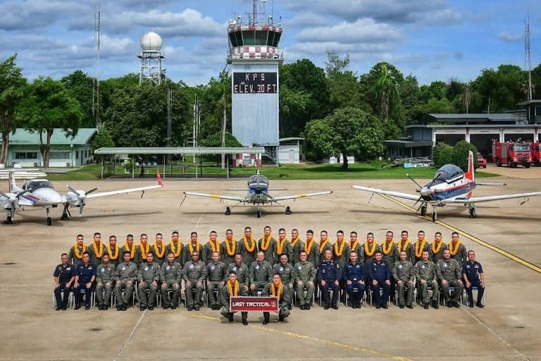 นักรบทางอากาศรุ่นใหม่ 26 นาย จากโรงเรียนการบินกำแพงแสน พร้อมรับใช้ชาติ